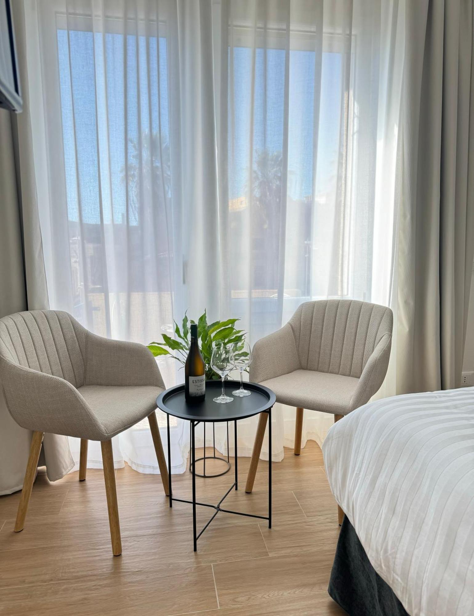 Feel Boutique Rooms Oristano Kültér fotó